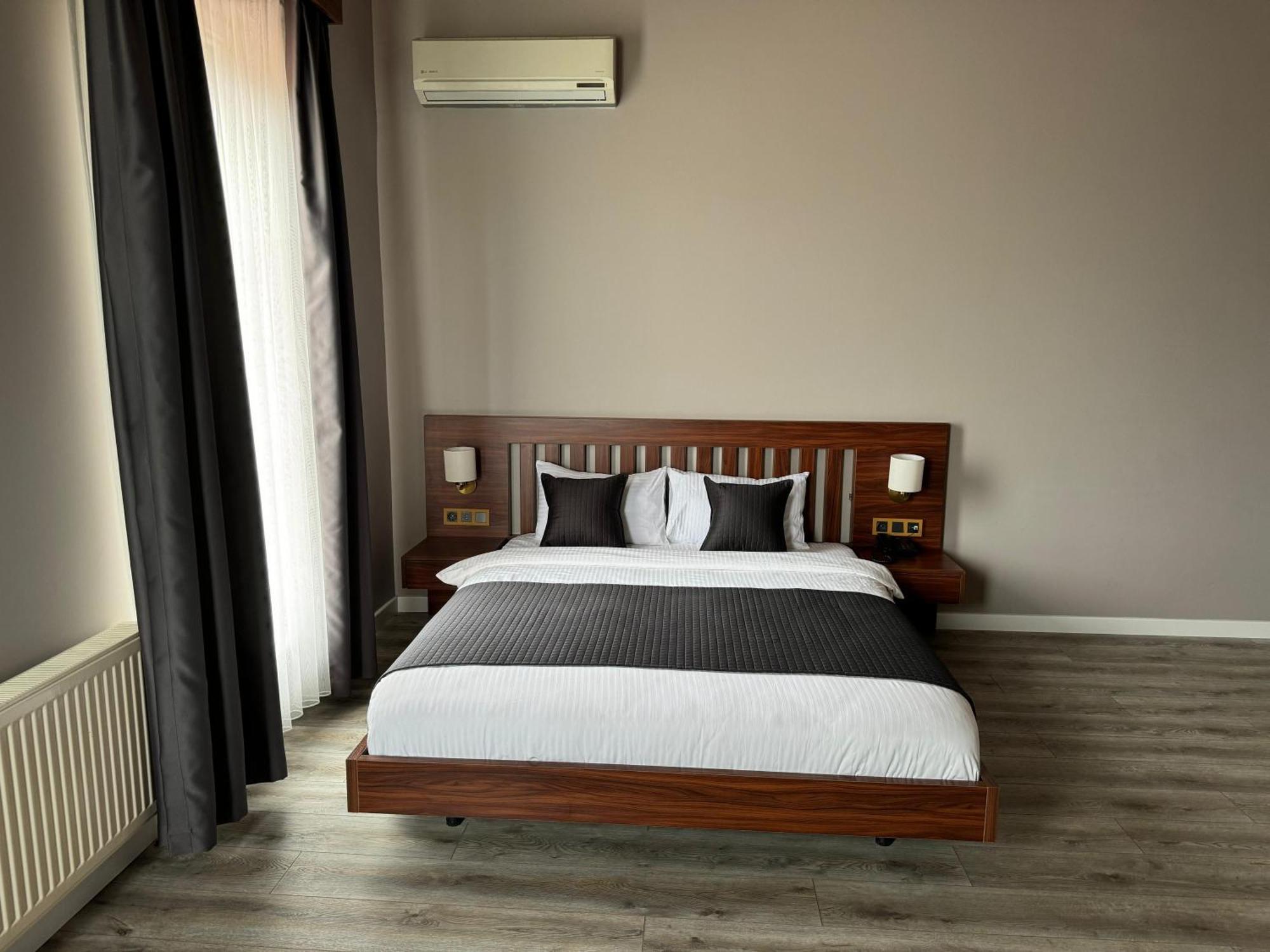 Hotel Treekos Istanbul Airport 4*
